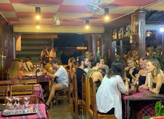 laos/bokeo-province/restaurant/bar-how