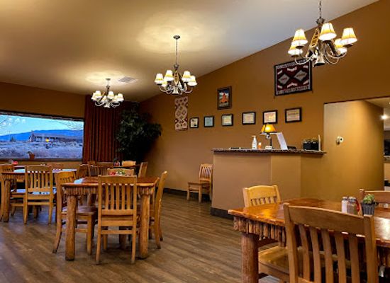 utah/torrey/restaurant/the-pioneer-kitchen