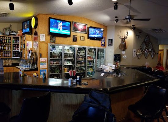 wisconsin/great-river-road/restaurant/bluffs-bar-grill