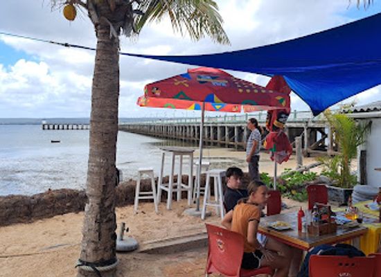 mozambique/maxixe/restaurant/ponte-cais