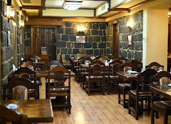 armenia/arpi-lake/restaurant/tavern-yerevan