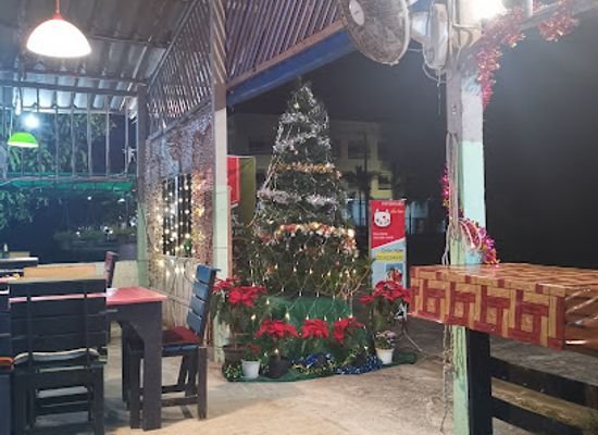 thailand/rayong/mae-ram-phueng-beach/restaurant/na-ja-restaurant