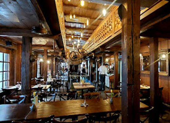 hungary/kiskunsag/restaurant/kiraly100-gastro-corner