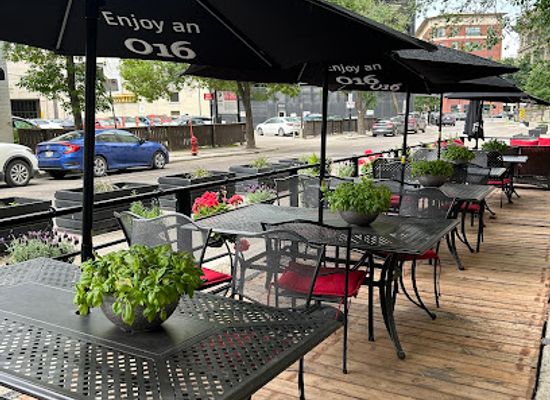 canada/pembina-valley/restaurant/hermanos-restaurant-wine-bar