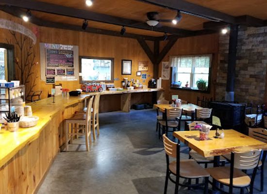 vermont/essex-county/restaurant/april-s-maple