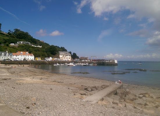 jersey/rozel-bay/restaurant/the-rozel-pub-dining