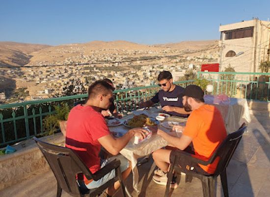 jordan/petra/restaurant/petra-homemade-food-restaurant-cook-with-locals