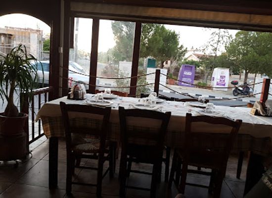 cyprus/troodos/restaurant/yparcho