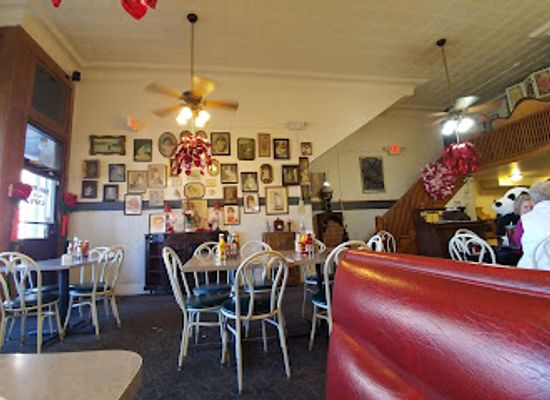 iowa/council-bluffs/restaurant/main-street-cafe