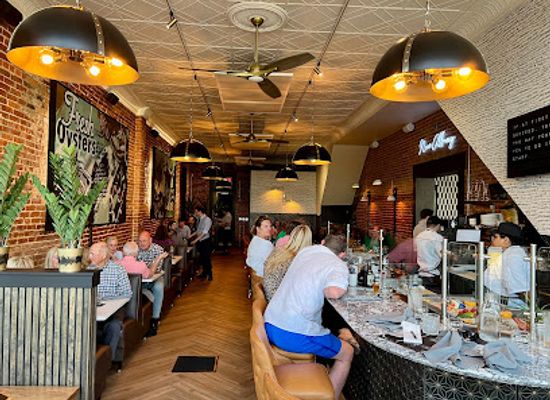 indiana/southern-indiana/restaurant/outcast-fish-oyster-bar