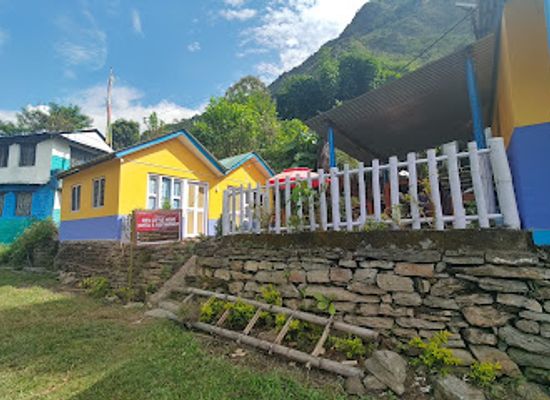 nepal/manang/restaurant/tip-top-highway-restaurant
