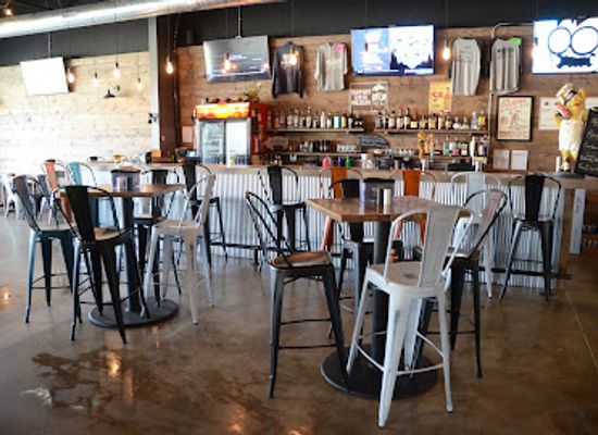 iowa/ottumwa/restaurant/warehouse-barbecue-co-brewhouse