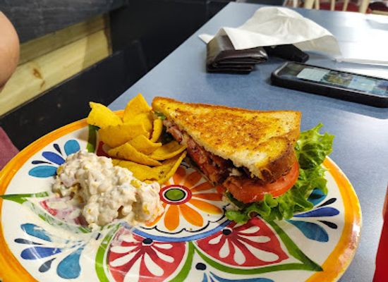 arkansas/arkansas-highland/restaurant/pill-box-cafe