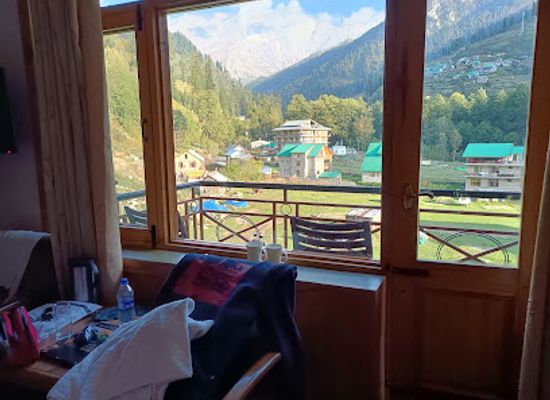 india/manali/solang-valley/restaurant/man-vs-miles-solang