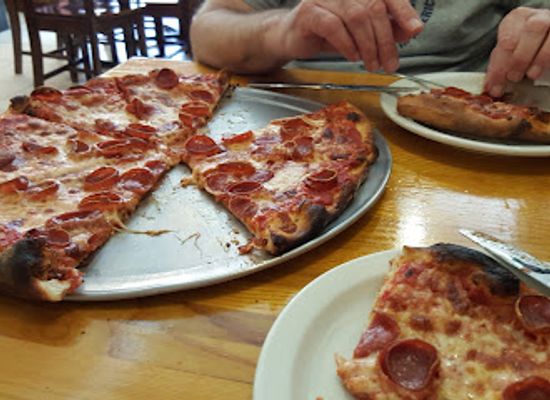 rhode-island/east-greenwich/restaurant/frank-john-from-italy