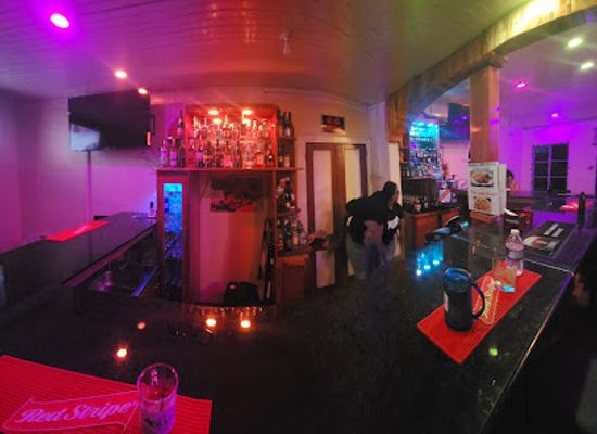 jamaica/middlesex-county/restaurant/ole-house-seafood-restaurant-sports-bar-and-grill