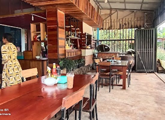 cambodia/mondulkiri-province/restaurant/alohadan-yeytamab