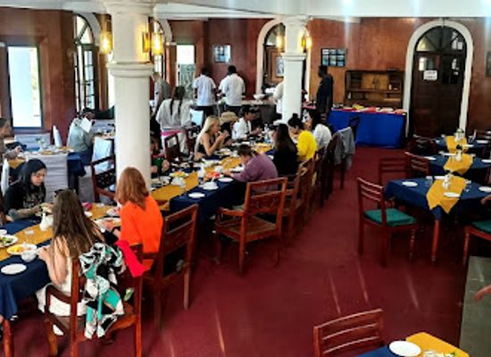 sri-lanka/nuwara-eliya/restaurant/cozies-restaurant-by-hotel-silver-falls