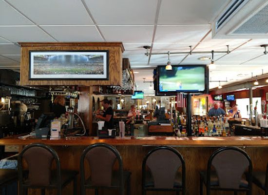 rhode-island/east-greenwich/restaurant/richard-s-pub-restaurant