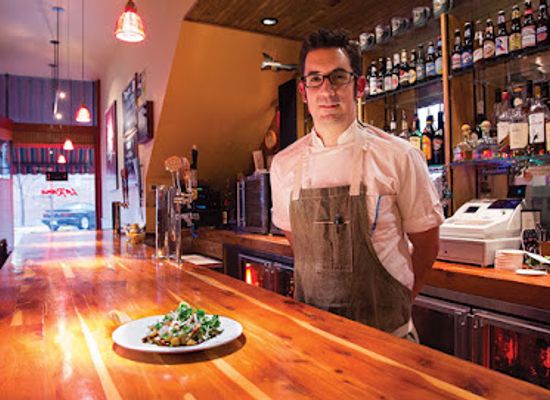 iowa/northeast-iowa/restaurant/la-rana
