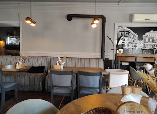 ukraine/uzhhorod/restaurant/casual-restaurant