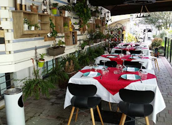albania/tirana/restaurant/pata-negra