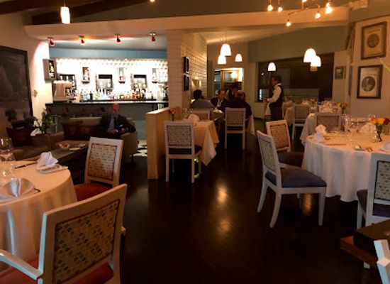 ecuador/northern-sierra/restaurant/chez-jerome