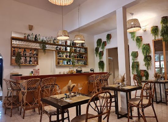 mali/bamako-district/restaurant/roots-bamako