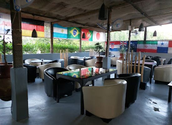chad/lac/restaurant/la-cave