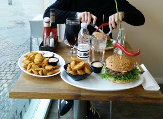denmark/lolland-falster/restaurant/the-burger