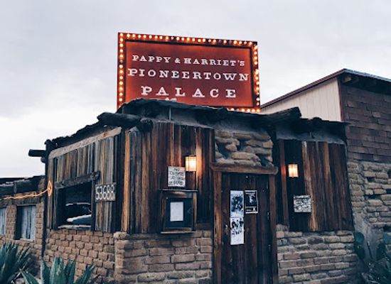 california/joshua-tree-national-park/restaurant/pappy-harriet-s