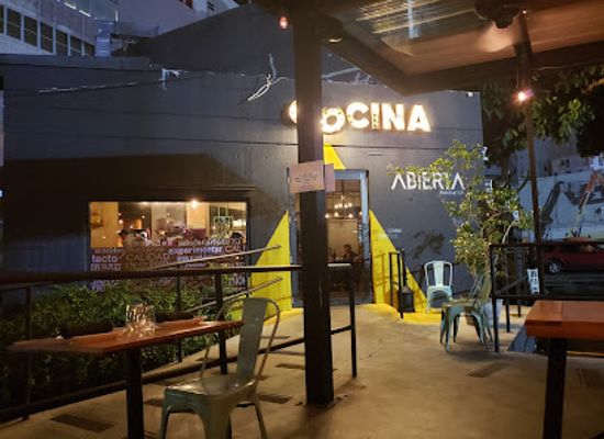 puerto-rico/puerto-rican-cordillera/restaurant/cocina-abierta