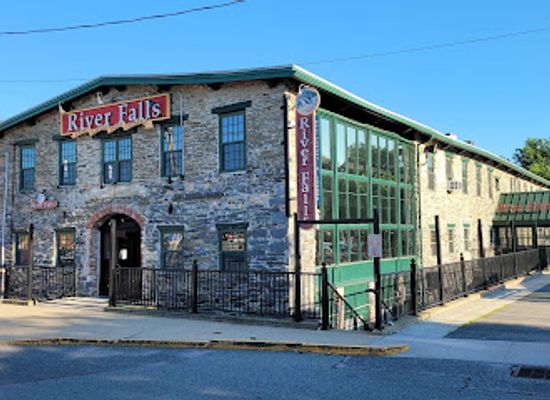rhode-island/blackstone-valley/restaurant/river-falls