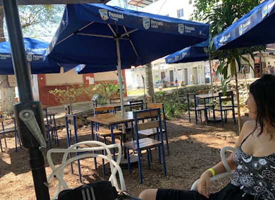 panama/taboga-island/restaurant/pop-s-rose