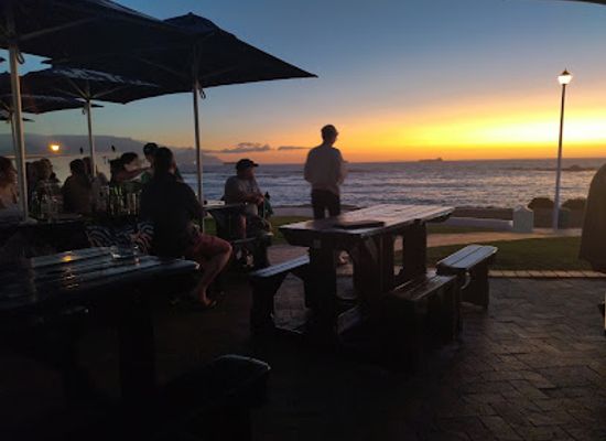 south-africa/sunshine-coast/restaurant/lower-deck-bistro