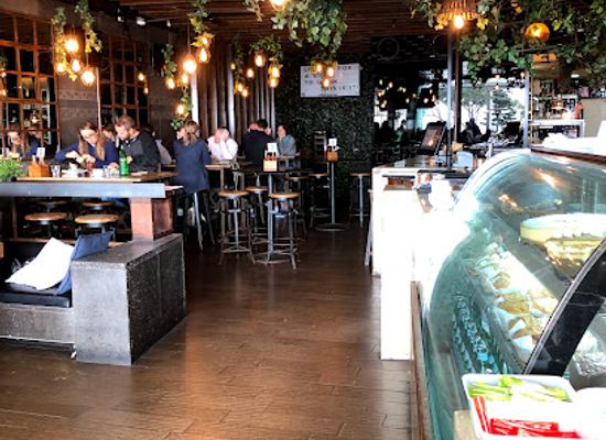 australia/surfers-paradise/restaurant/elston-restaurant-bar