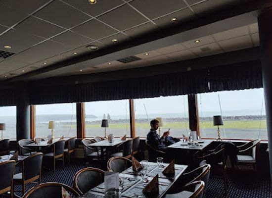 iceland/reykjanes-peninsula/restaurant/veitingastaourinn-rain