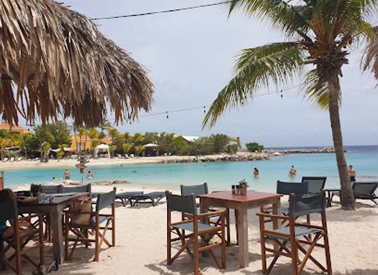 curacao/jan-thiel/restaurant/hemingway