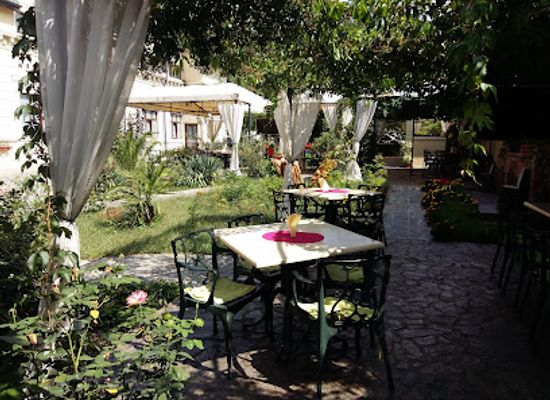 romania/oltenia/restaurant/casa-cu-tei