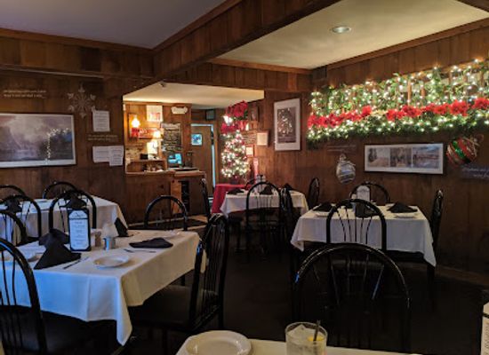 new-jersey/delaware-bayshore/restaurant/the-lamp-post-inn