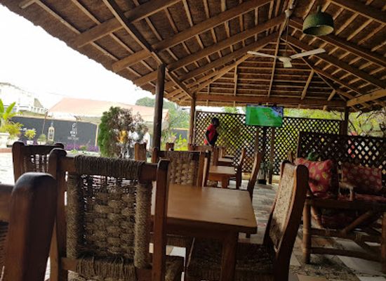 ghana/accra/east-legon/restaurant/yenkodi-bar-restaurant
