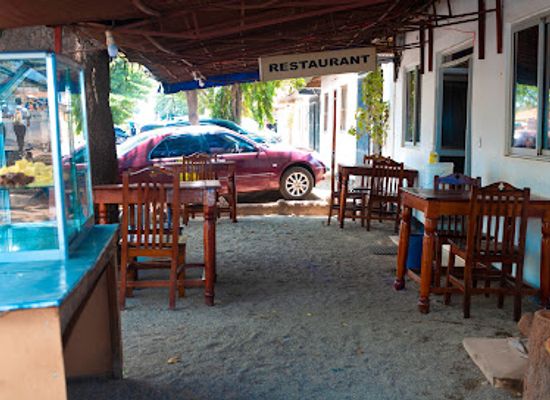 tanzania/mikumi-region/restaurant/rejoyce-restaurant