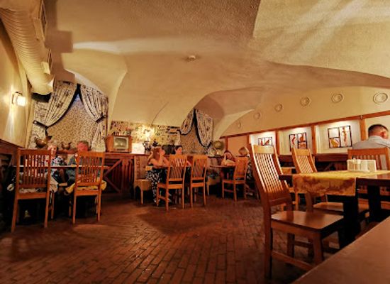 latvia/riga/restaurant/vecmeita-ar-kaki