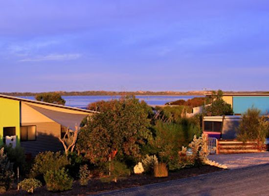 australia/coorong/restaurant/coorong-cabins