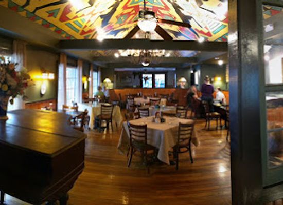 pennsylvania/upper-delaware-valley/restaurant/amanda-s-riverside-cafe