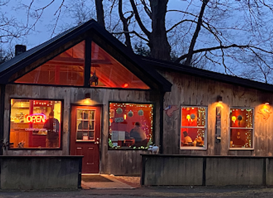 connecticut/housatonic-valley/restaurant/when-pigs-fly