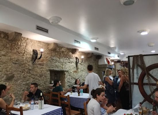 portugal/viana-do-castelo/restaurant/o-pescador