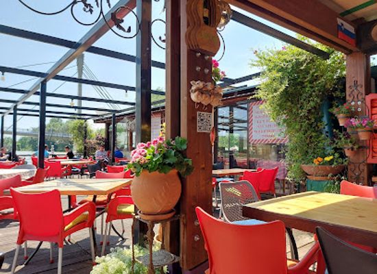 serbia/macva/restaurant/raft-circle