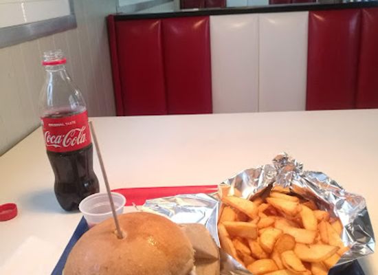 slovenia/skofja-loka/restaurant/frenkie-fast-food