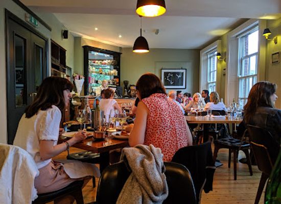 ireland/dublin/trinity-college/restaurant/the-pig-s-ear